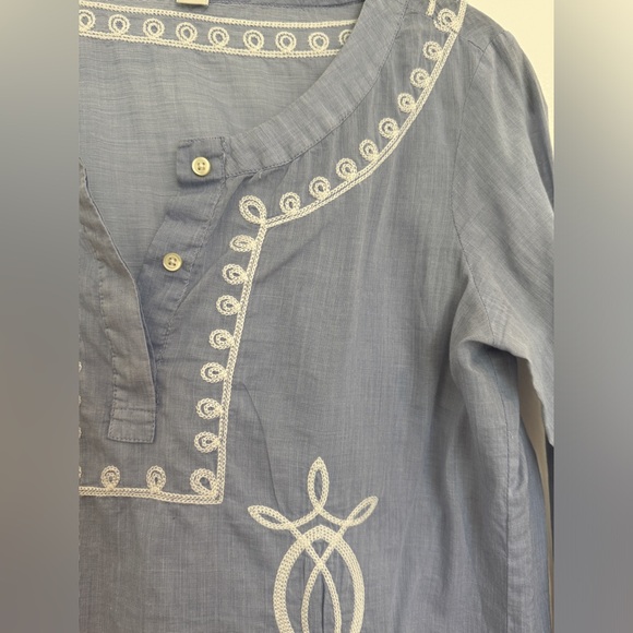 Banana Republic Tunic with Embroidery Detail - Picture 3 of 4